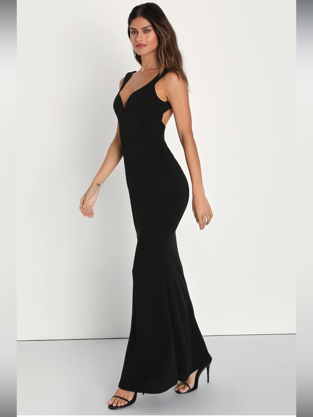 NWT-Alluring Temptation Black Backless Ruched Mermaid Maxi Dress
